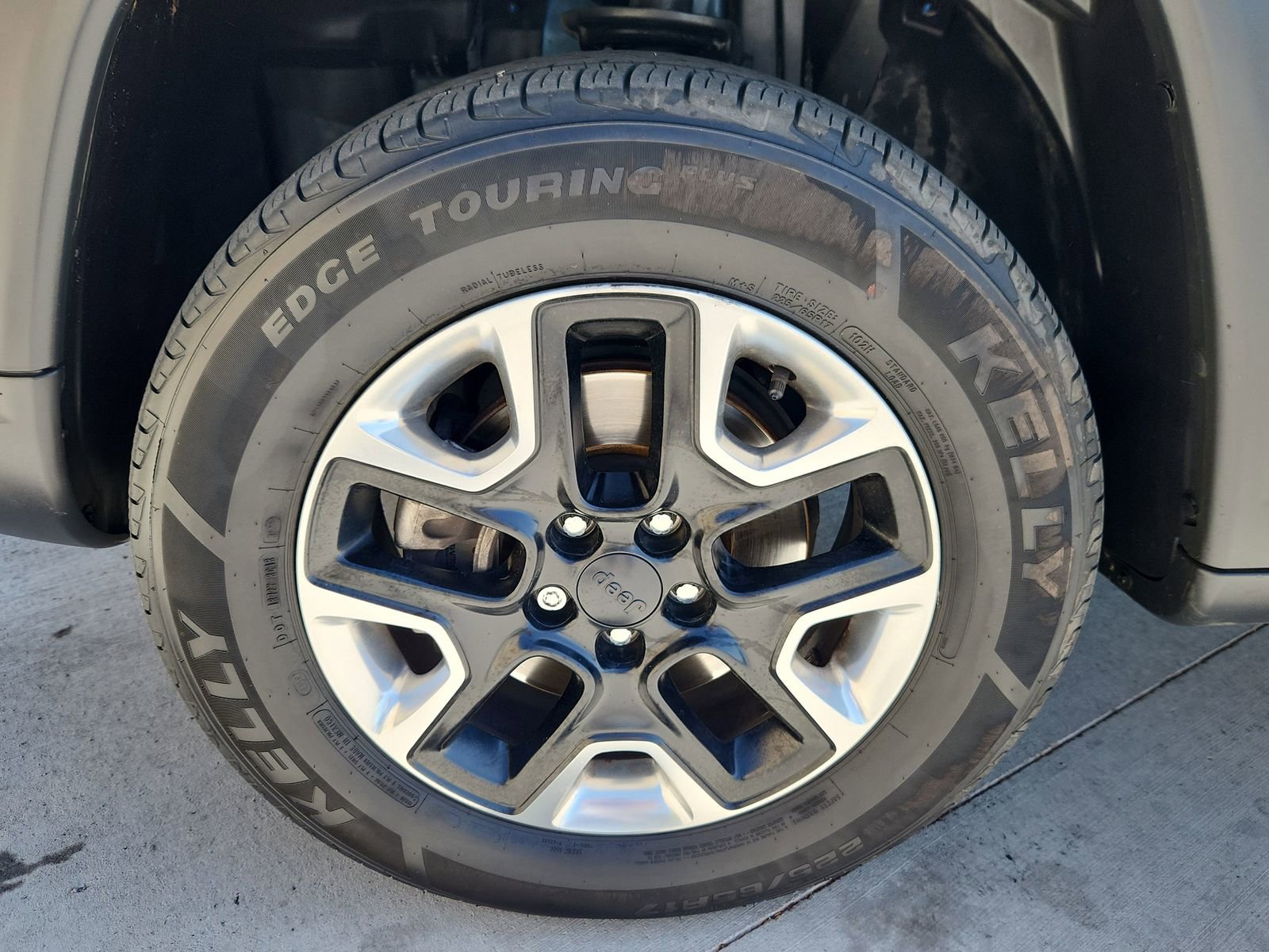 Used 2018 Jeep Compass Trailhawk w/ Safe & Security Group image 18
