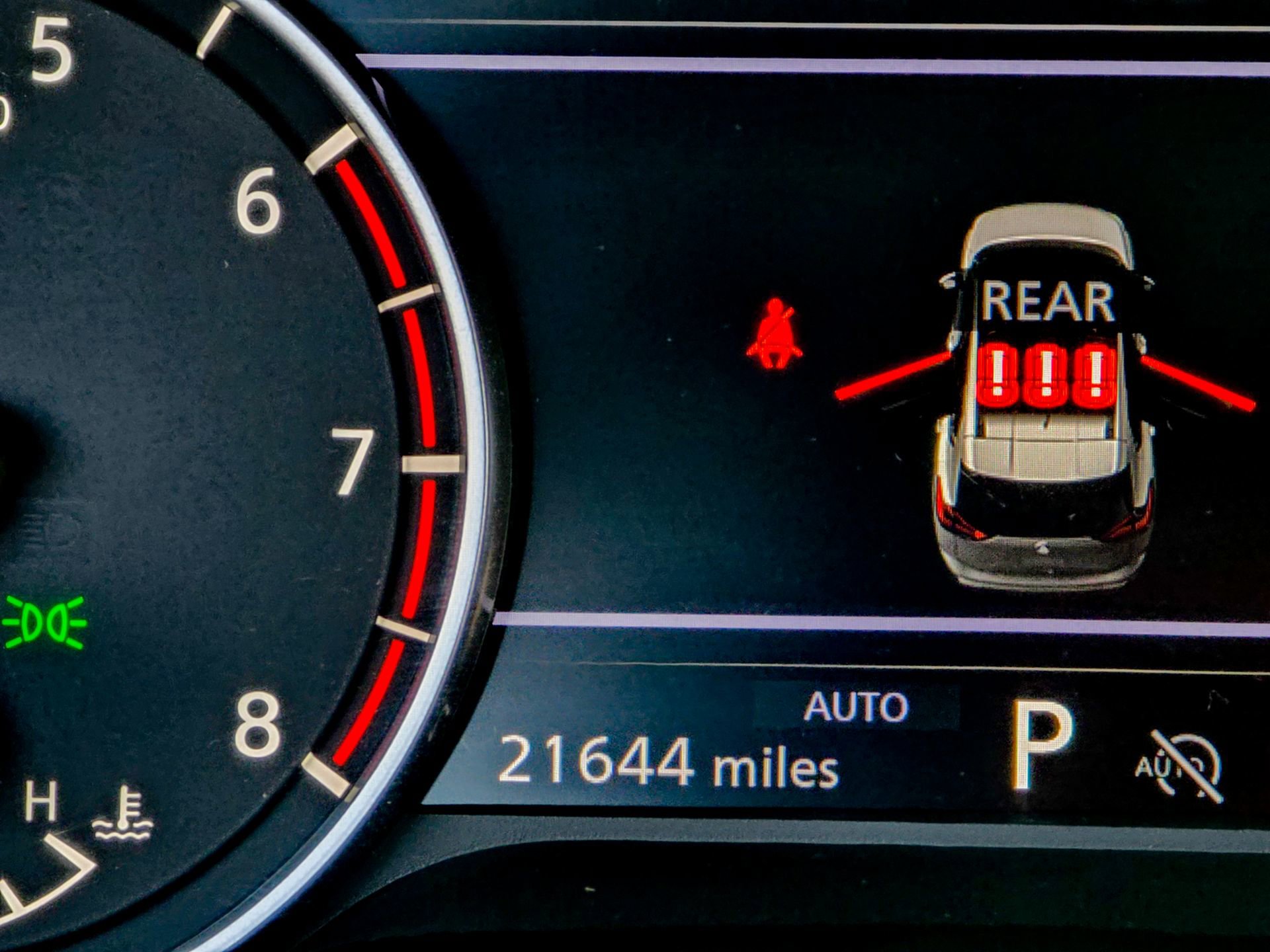 Used 2024 Nissan Rogue SV image 41