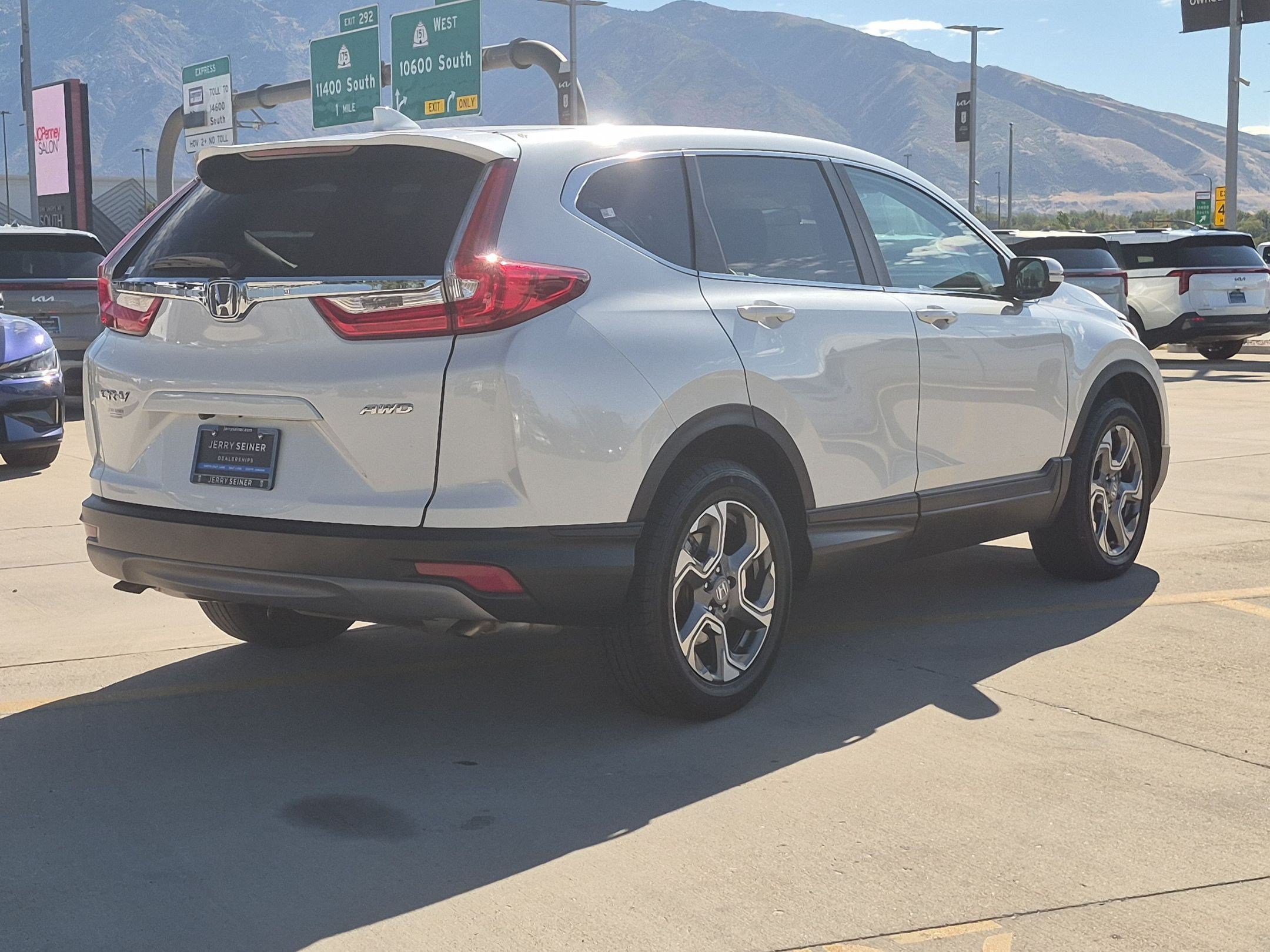 Used 2019 Honda CR-V EX image 6