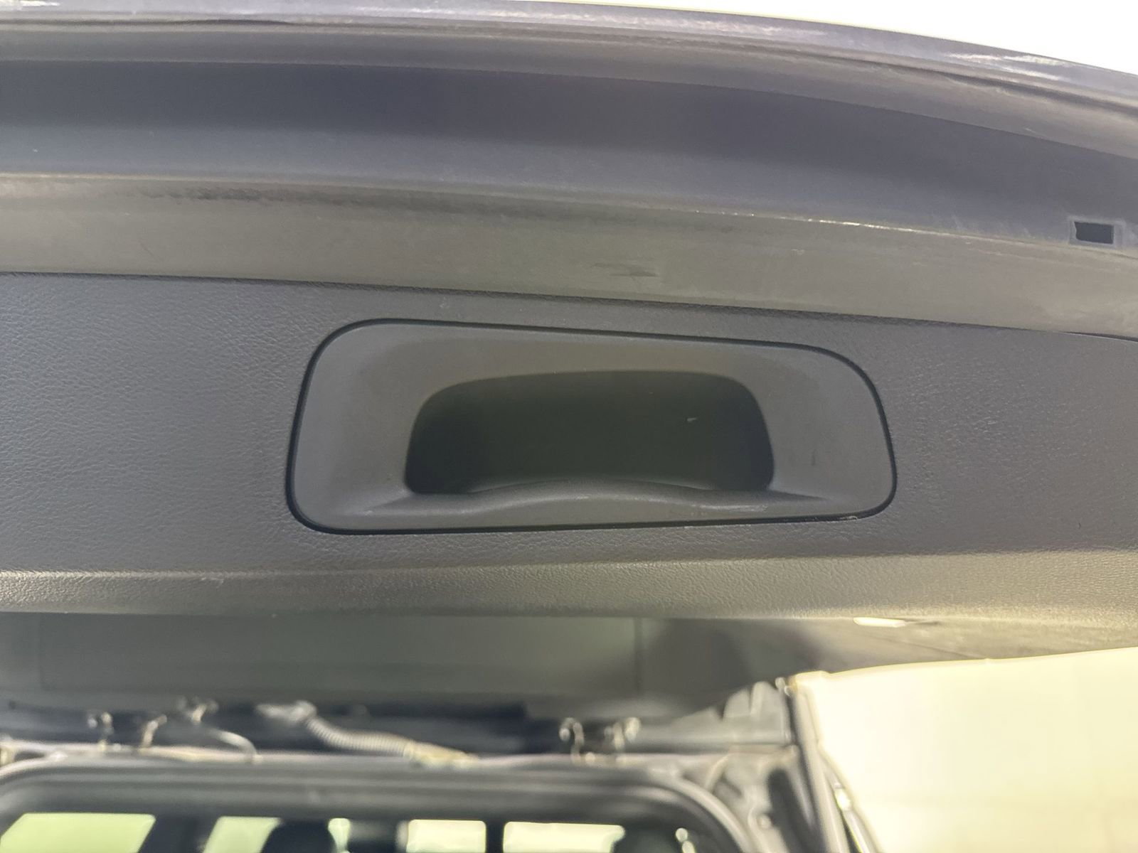 Used 2024 Jeep Wagoneer Series II w/ Flexible Seating Group image 34