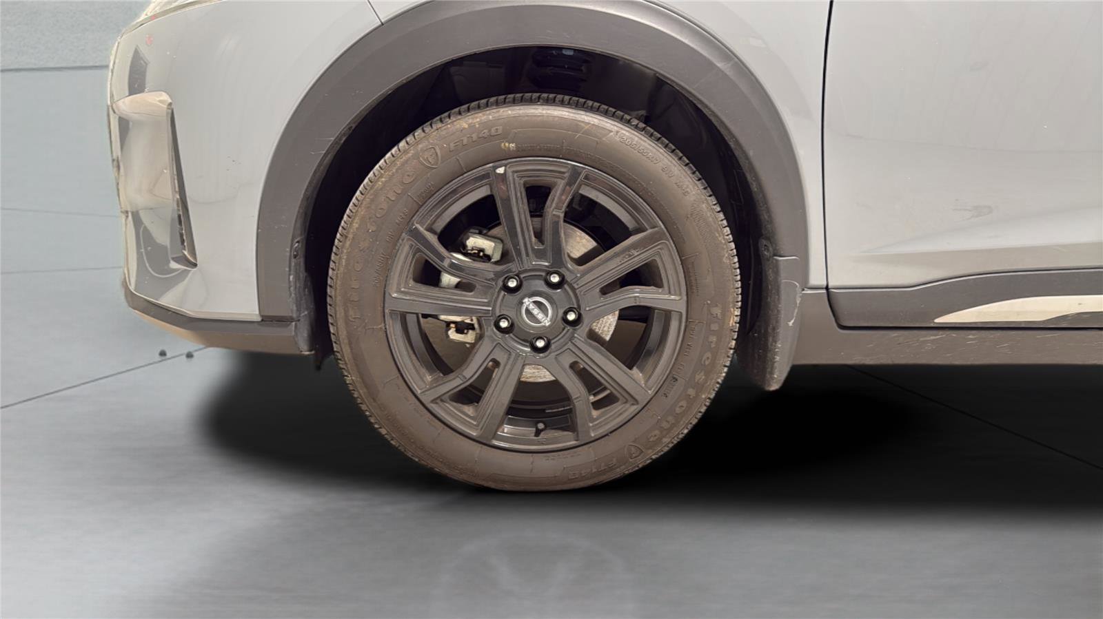 Used 2024 Nissan Kicks SR w/ SR Premium Package FWD image 25