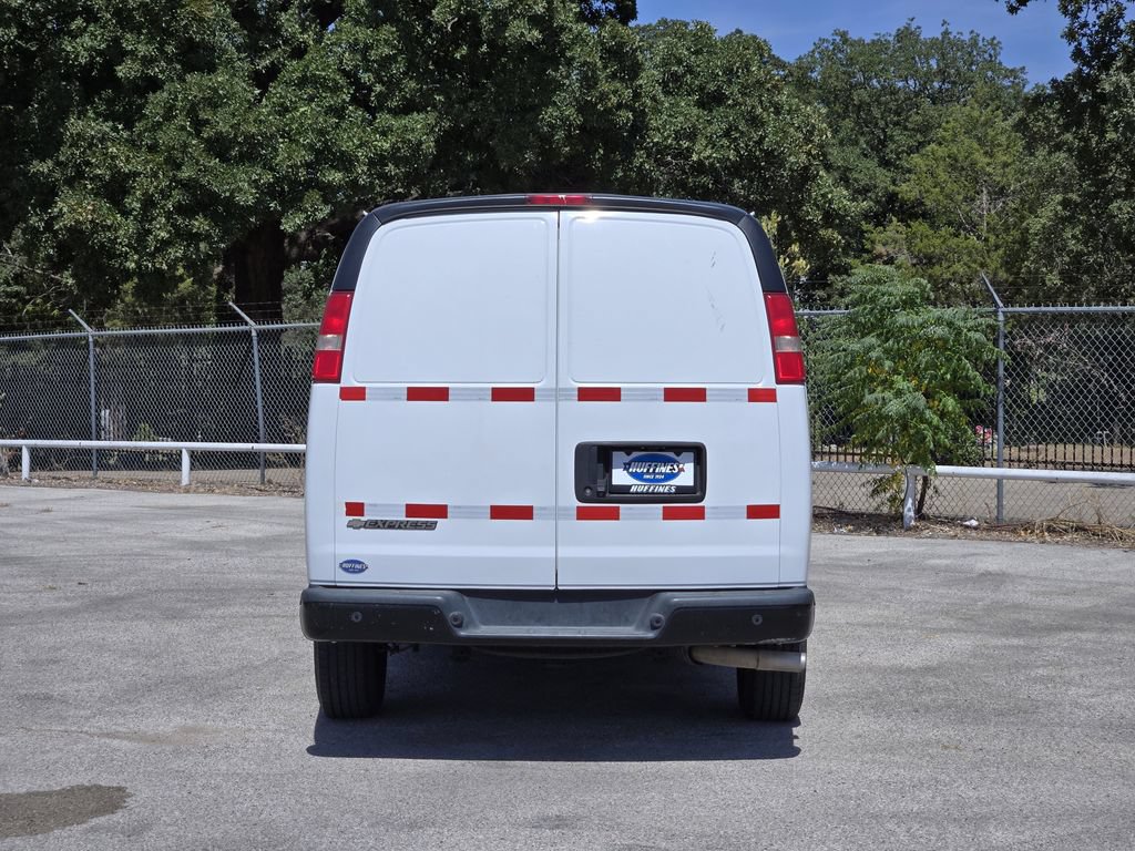 Used 2020 Chevrolet Express 2500 RWD image 6