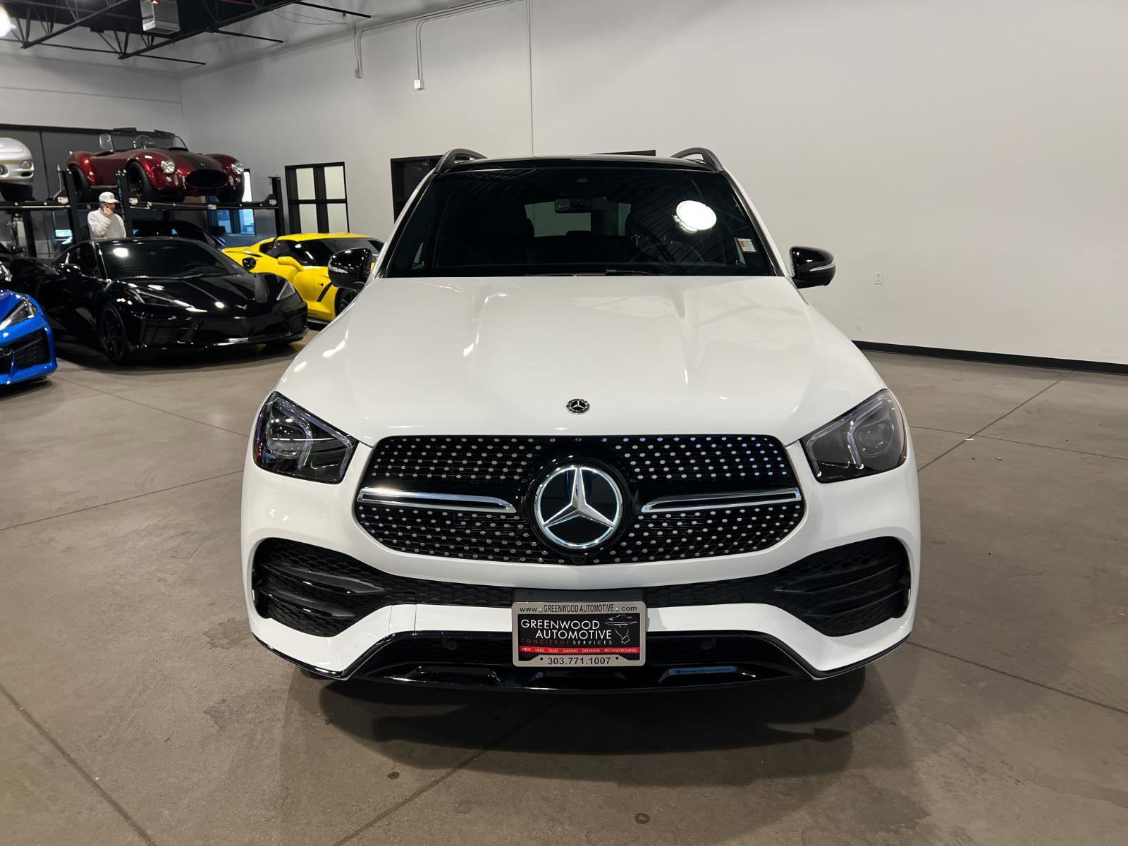 Used 2022 Mercedes-Benz GLE 350 4MATIC w/ AMG Line Exterior image 8