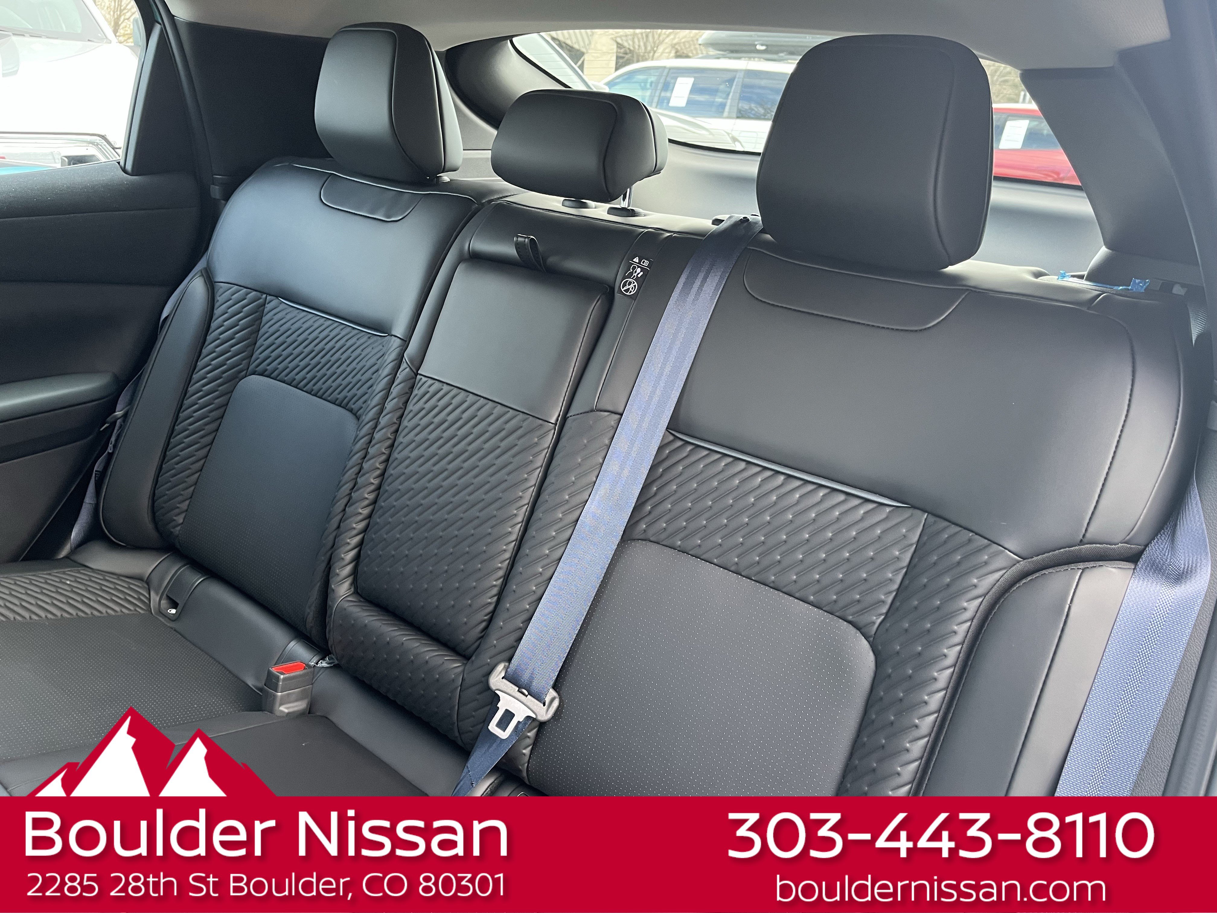 New 2026 Nissan Leaf Platinum+ w/ Cargo Package (Platinum+) FWD image 24