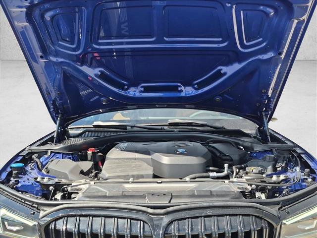 New 2026 BMW 330i xDrive Sedan w/ M Sport Package AWD/4WD image 17