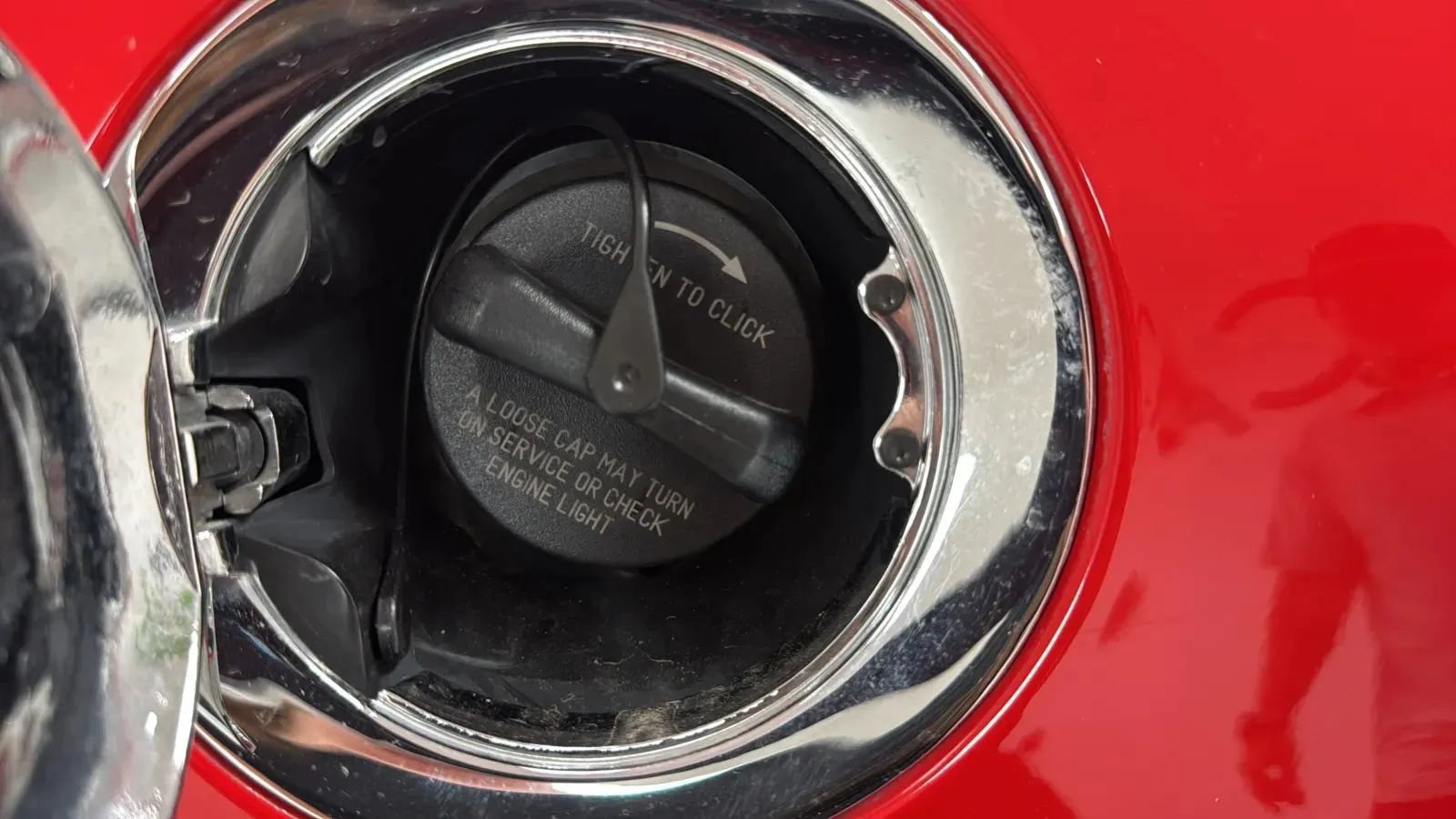 Used 2010 Dodge Challenger SE RWD image 34