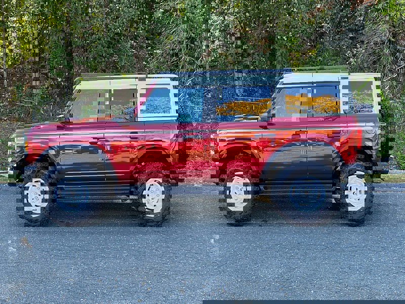 New 2025 Ford Bronco Heritage Edition image 5
