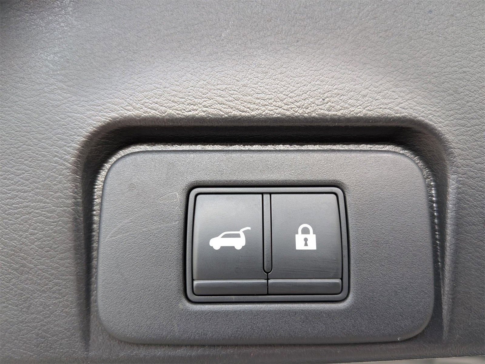 Used 2022 Nissan Rogue SL image 33