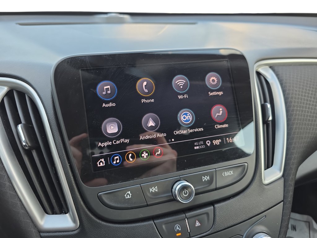 Used 2022 Chevrolet Malibu LT FWD image 22