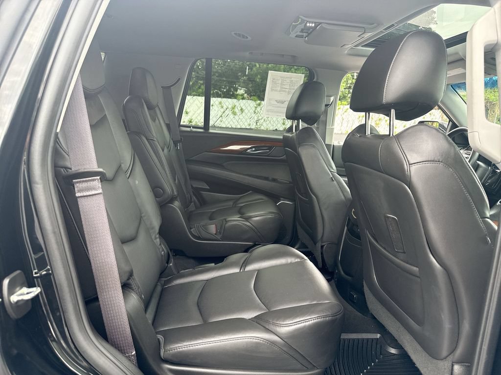 Certified 2017 Cadillac Escalade Premium Luxury w/ LPO, Radiant Package AWD/4WD image 22