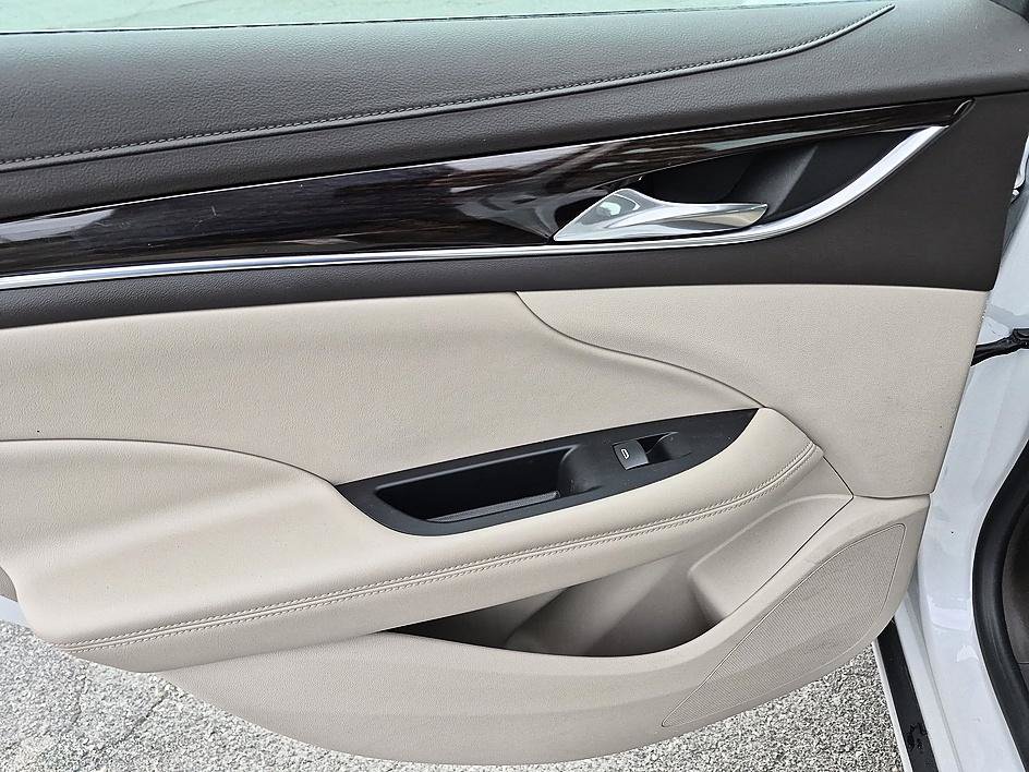 Certified 2017 Buick LaCrosse Premium FWD image 27