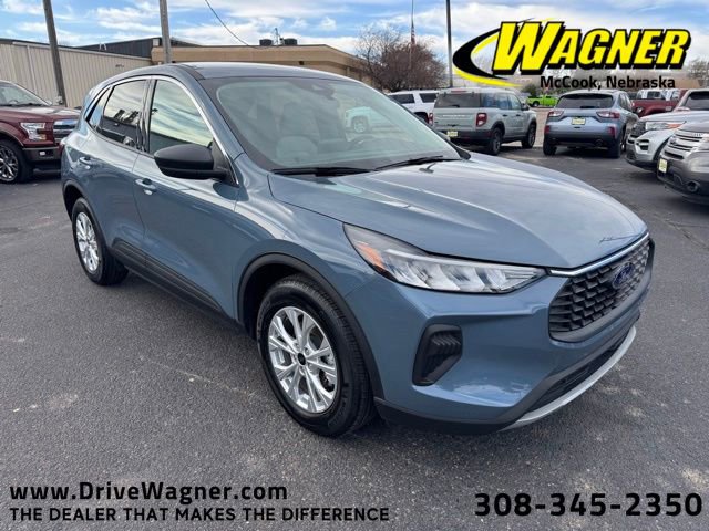 Used 2023 Ford Escape Active w/ Cold Weather Package image 1