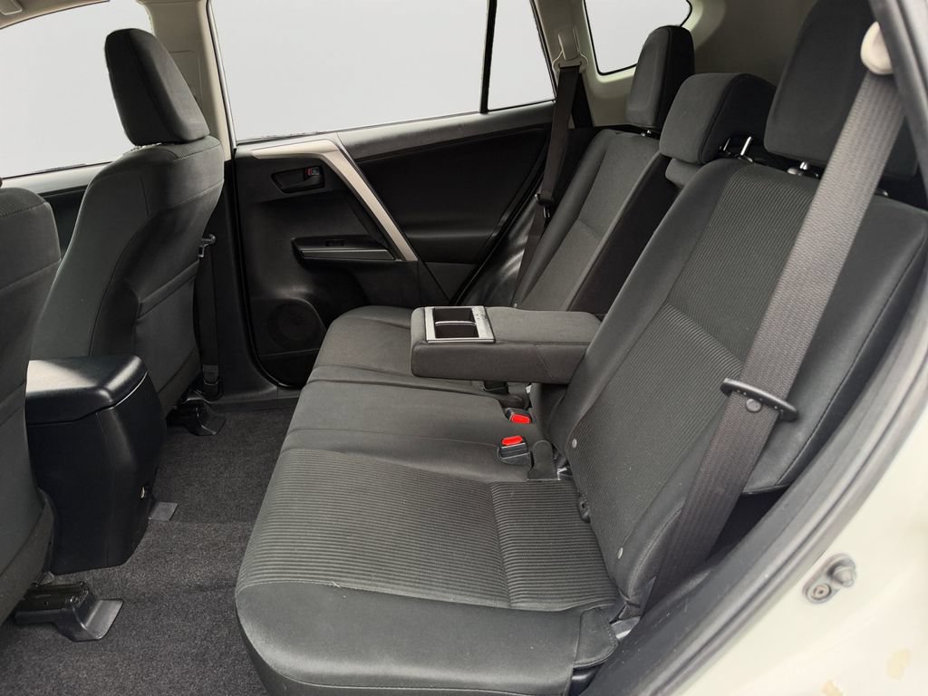 Used 2018 Toyota RAV4 LE w/ All Weather Liner Package AWD/4WD image 11