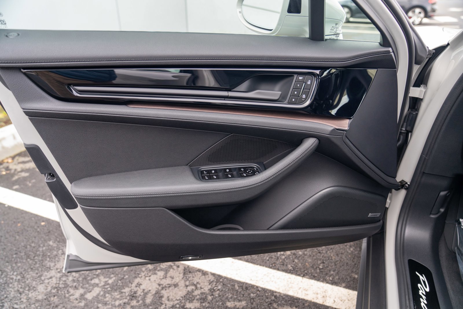 New 2026 Porsche Panamera 4 AWD/4WD image 10