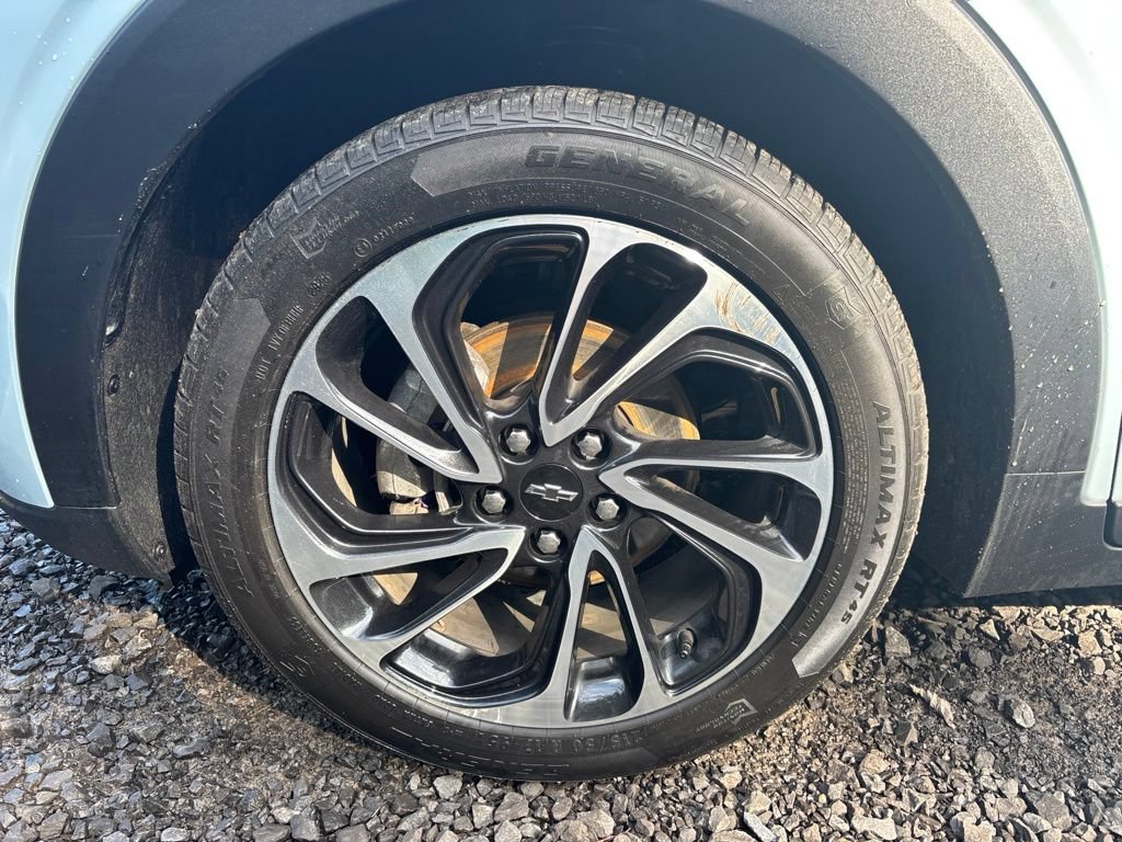 Used 2023 Chevrolet Bolt EUV Premier FWD image 11
