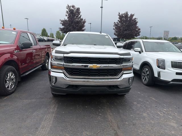 Used 2018 Chevrolet Silverado 1500 LT w/ All Star Edition AWD/4WD image 6