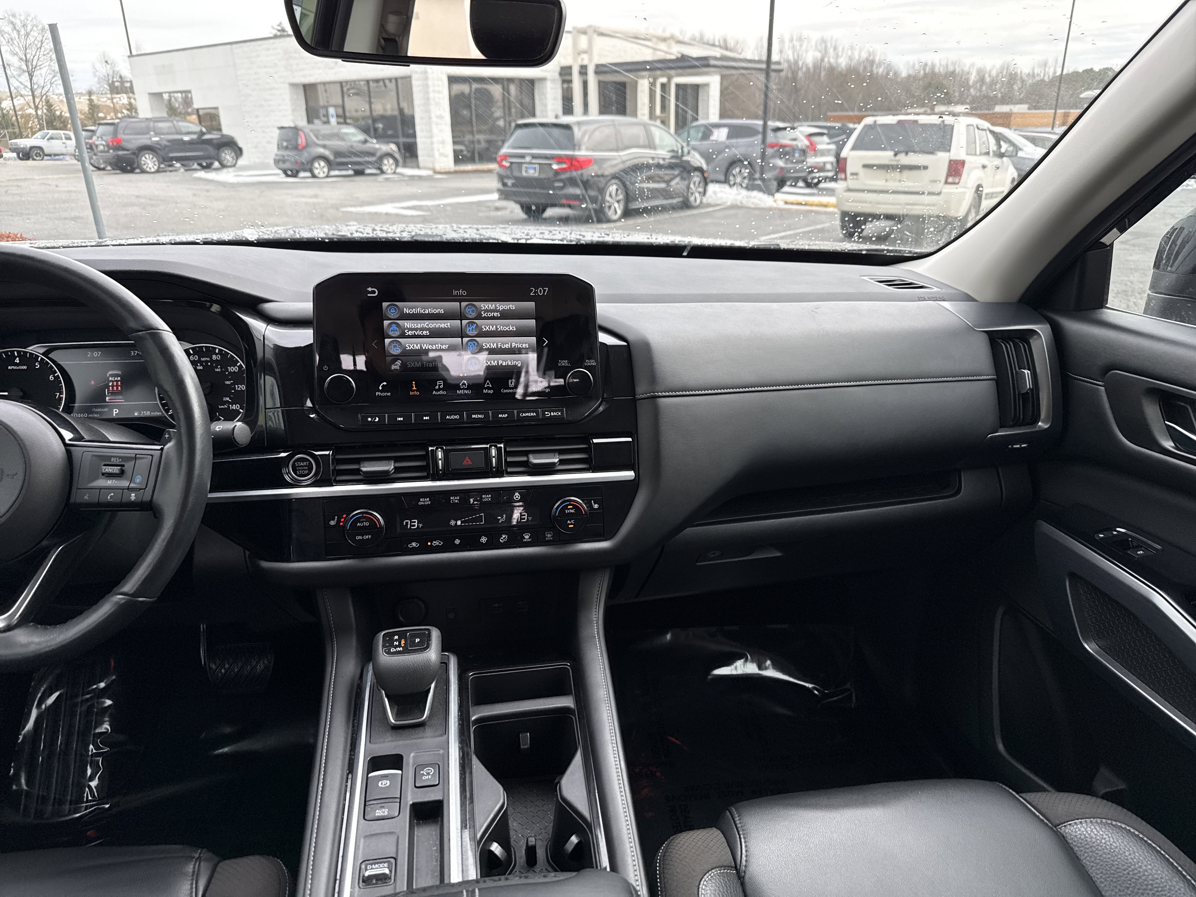 Used 2024 Nissan Pathfinder SL image 29