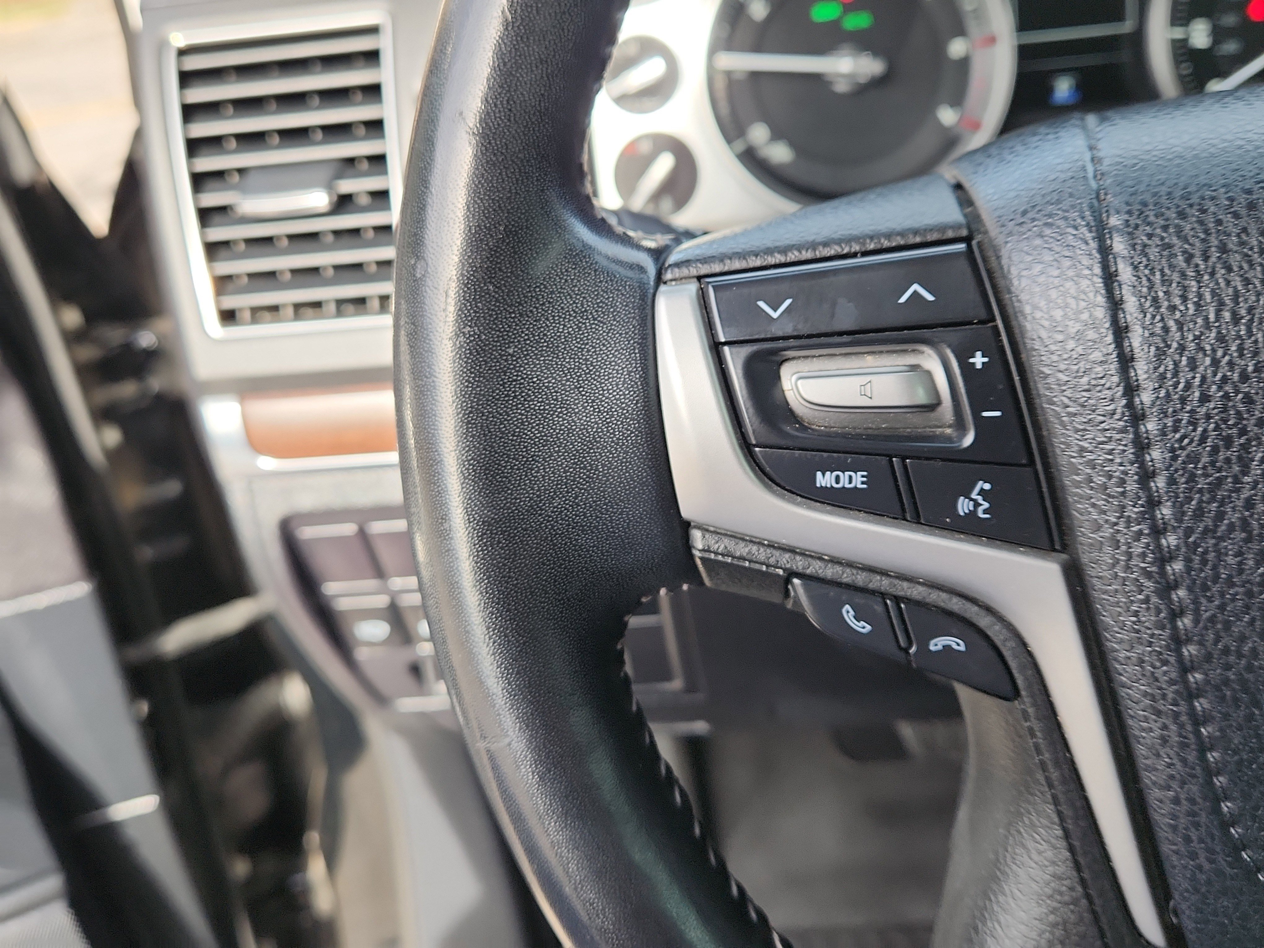 Certified 2019 Toyota Land Cruiser AWD/4WD image 22