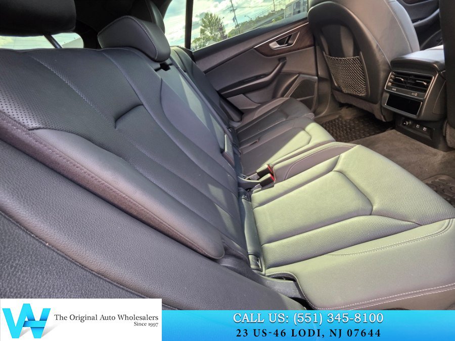 Used 2021 Audi Q8 Premium Plus AWD/4WD image 22