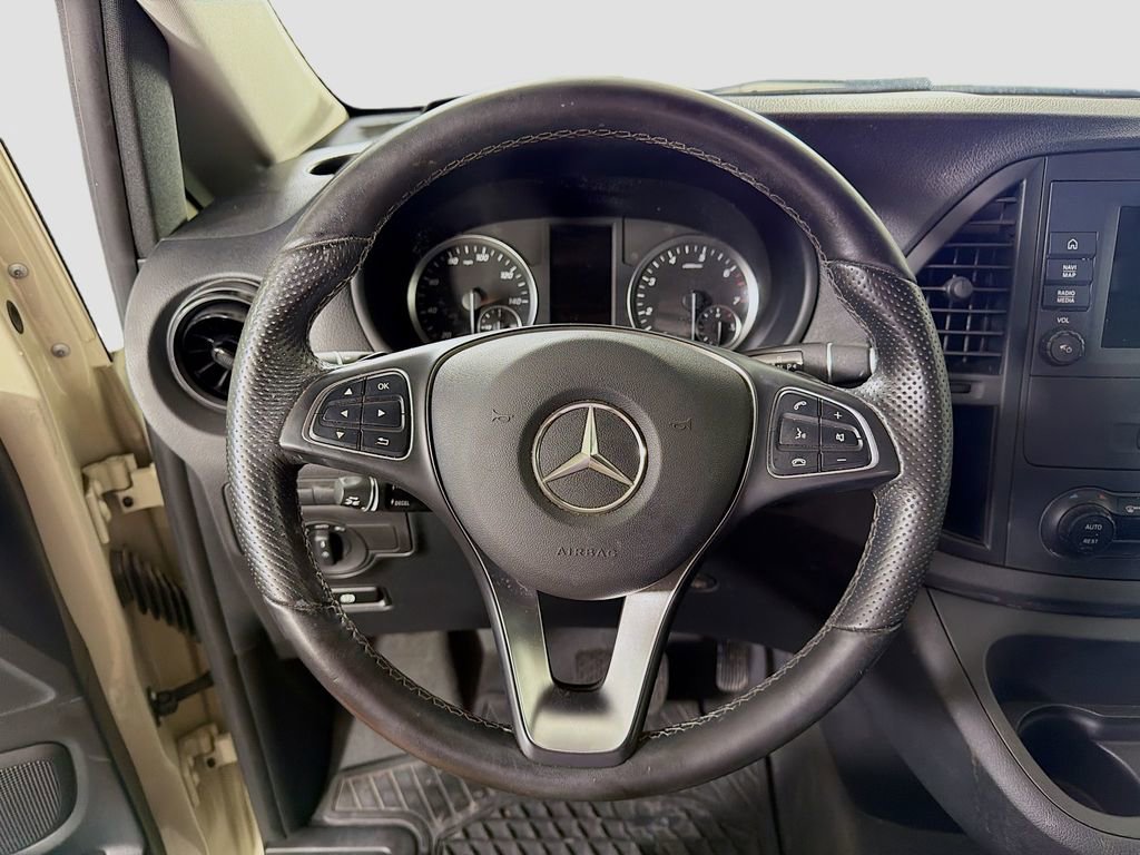 Used 2023 Mercedes-Benz Metris image 13
