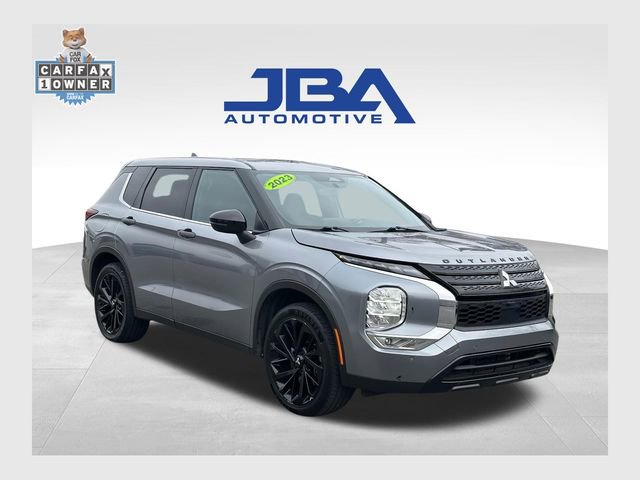 Used 2023 Mitsubishi Outlander SE Black Edition image 1