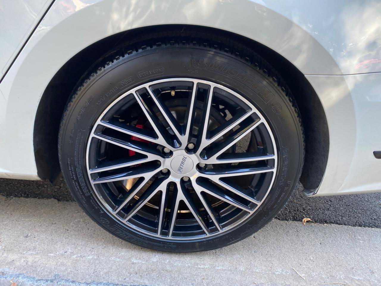 Used 2018 Volkswagen Passat GT FWD image 18