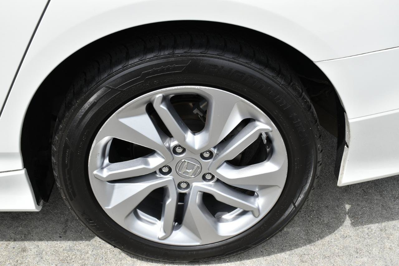 Used 2019 Honda Accord LX image 37