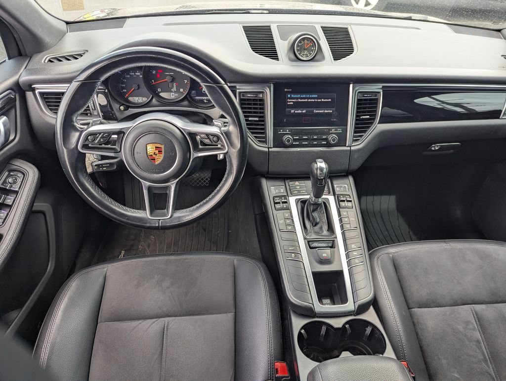 Used 2018 Porsche Macan AWD/4WD image 28