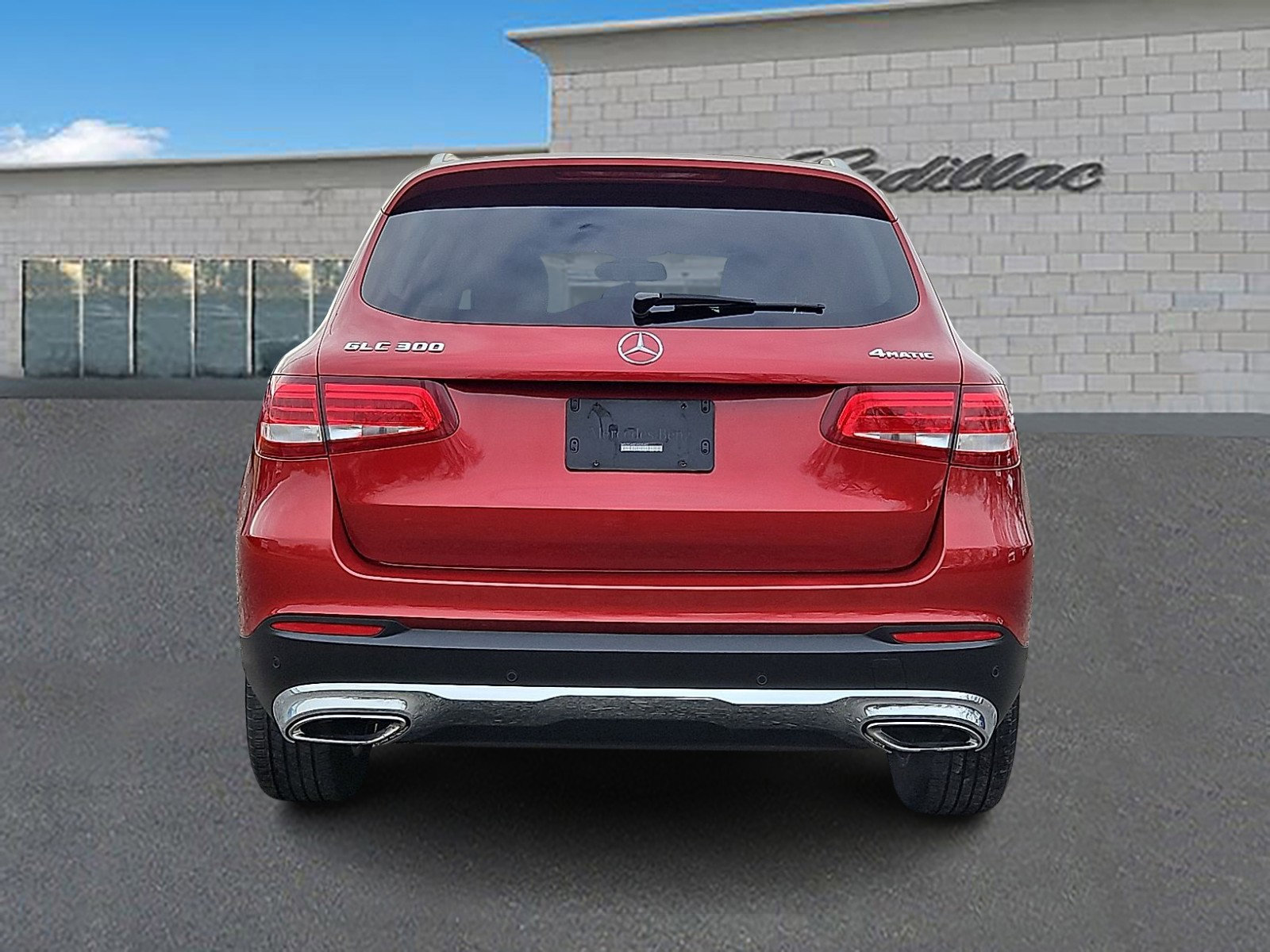 Used 2018 Mercedes-Benz GLC 300 4MATIC image 5