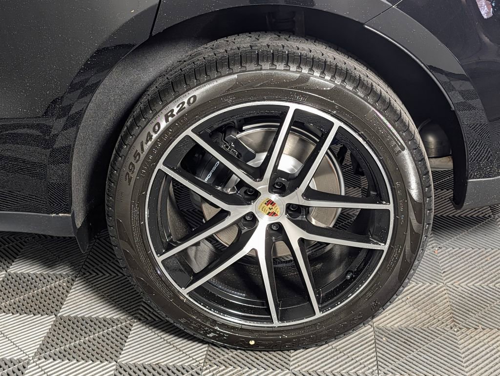 New 2026 Porsche Macan image 12