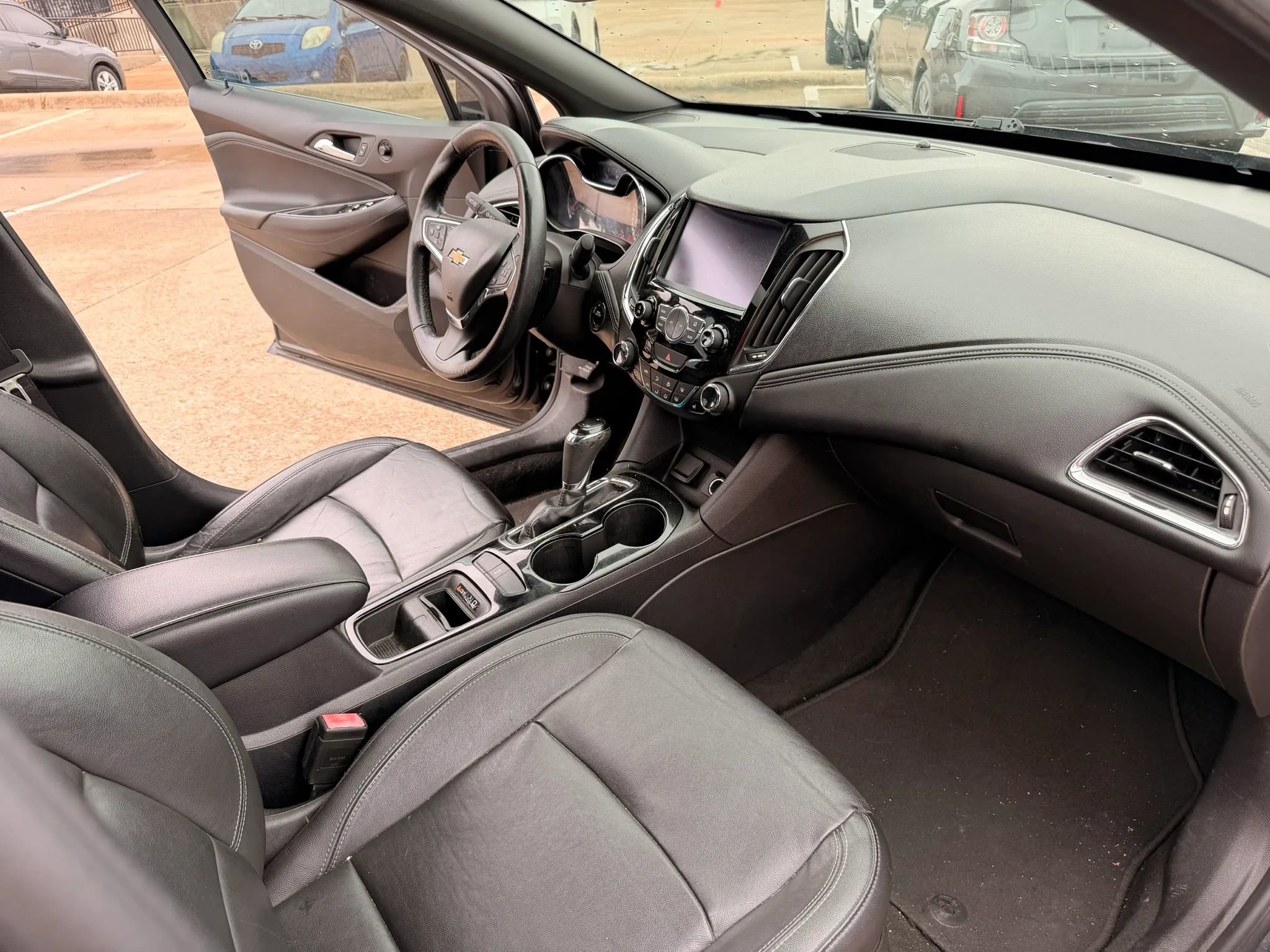 Used 2016 Chevrolet Cruze Premier FWD image 18