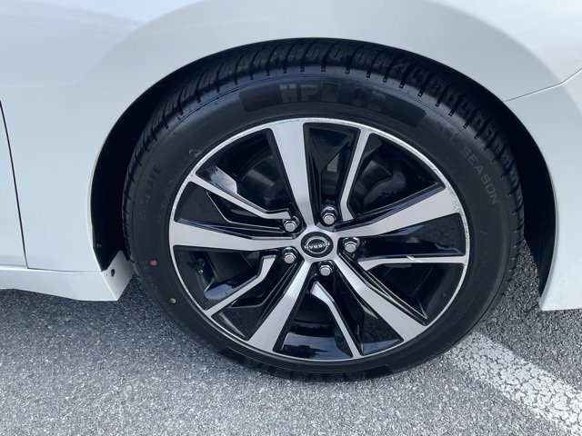 Used 2023 Nissan Maxima SV w/ Floor Mat Group image 11