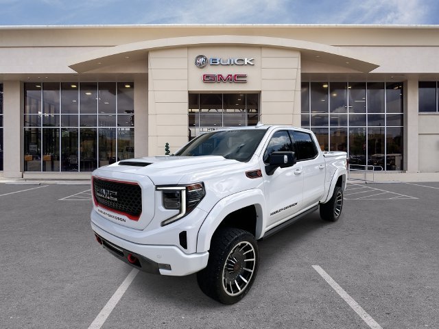 Certified 2022 GMC Sierra 1500 AT4 w/ AT4 Premium Package AWD/4WD image 1