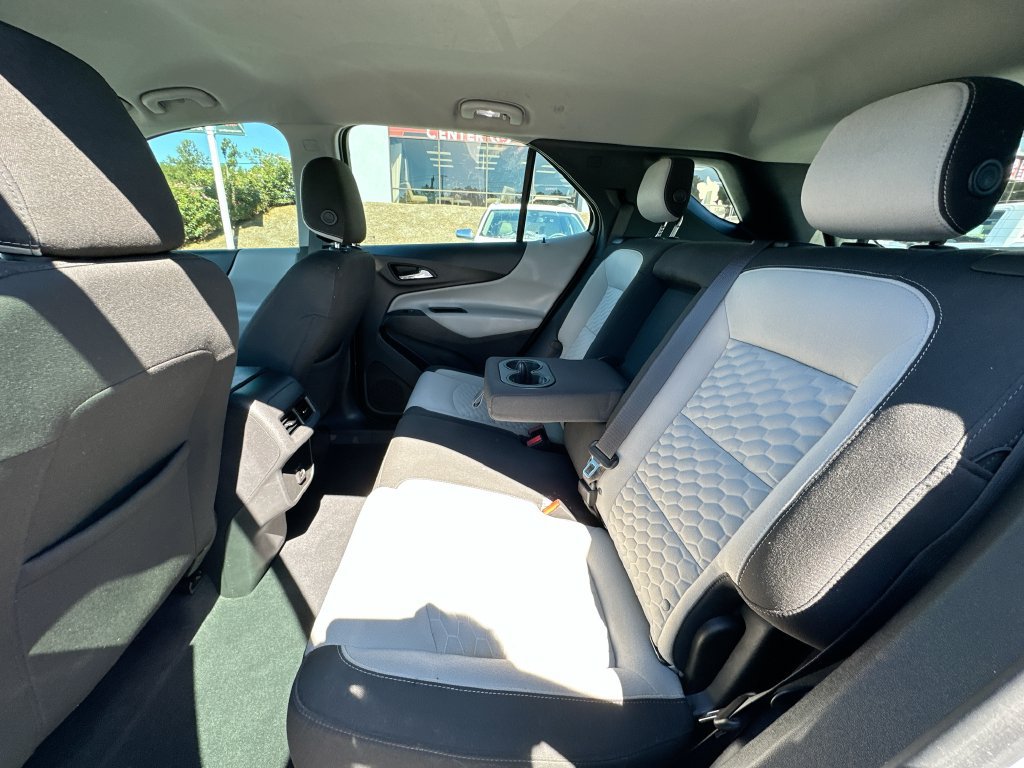 Used 2019 Chevrolet Equinox LS FWD image 4