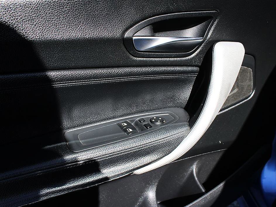 Used 2015 BMW M235i Coupe w/ Premium Package image 9