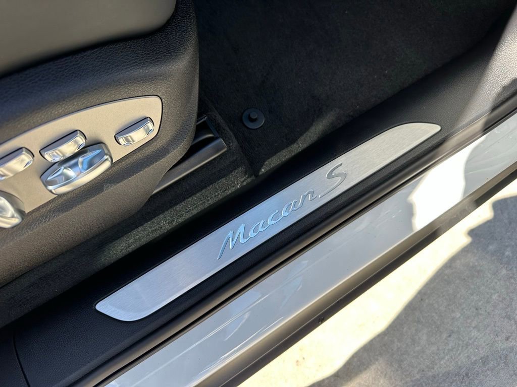 Used 2026 Porsche Macan S image 41