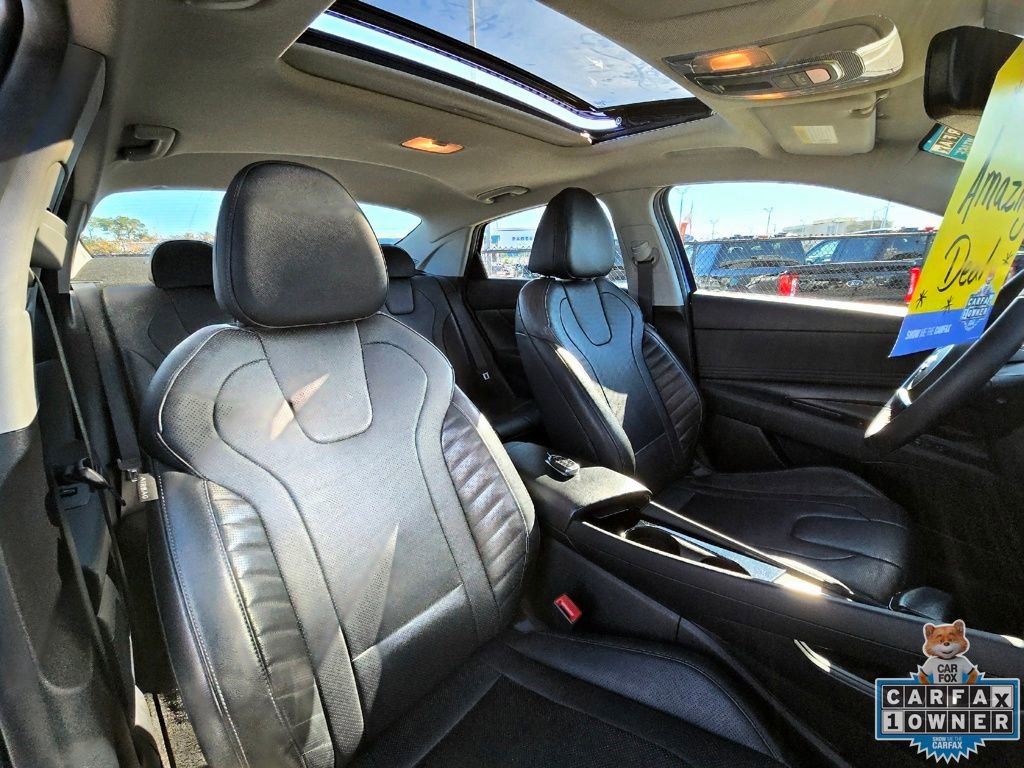 Used 2023 Hyundai Elantra Limited image 47