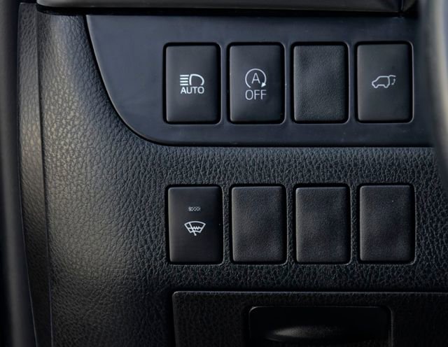 Used 2019 Toyota Highlander XLE image 30