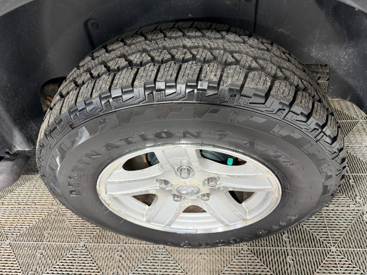 Used 2005 Dodge Durango SLT AWD/4WD image 20