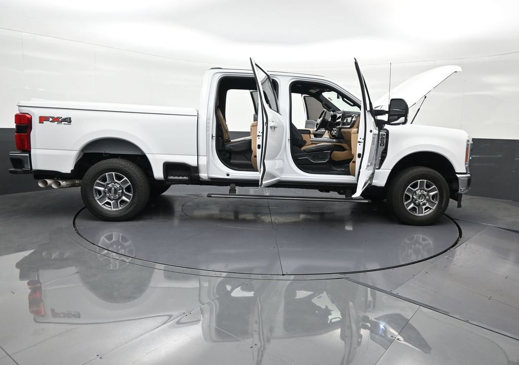 Used 2023 Ford F250 Lariat w/ Lariat Ultimate Package image 32