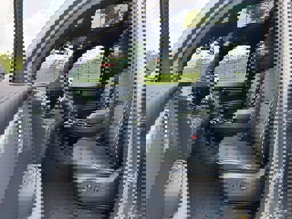 New 2025 Buick Enclave Sport Touring w/ Super Cruise Package image 19