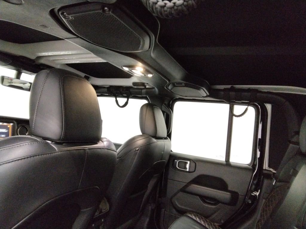 Used 2021 Jeep Gladiator Overland image 39