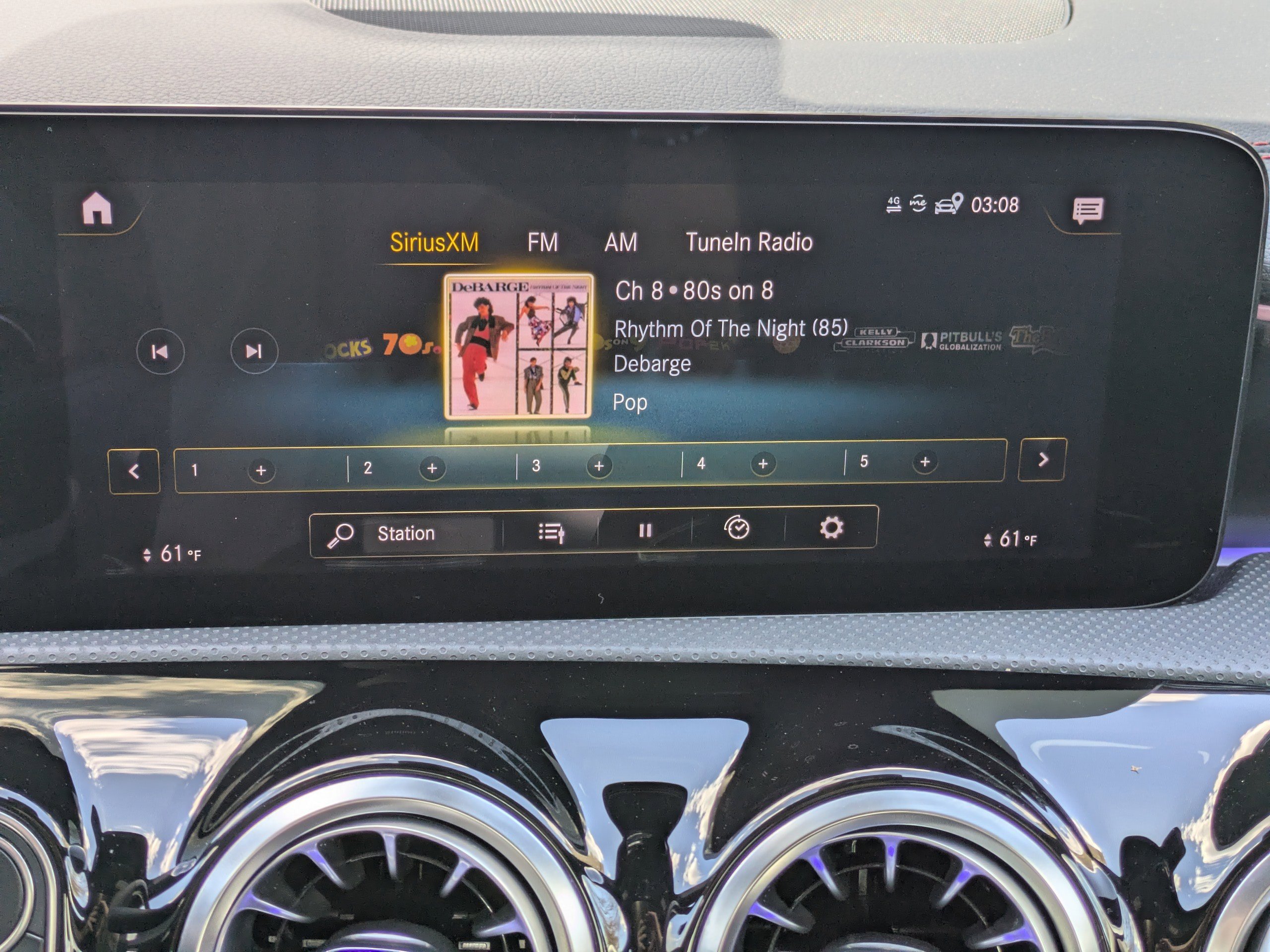 Certified 2023 Mercedes-Benz CLA 35 AMG 4MATIC image 20