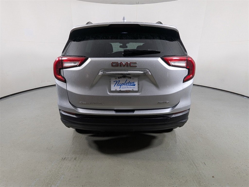 Used 2022 GMC Terrain SLE w/ Driver Convenience Package image 6