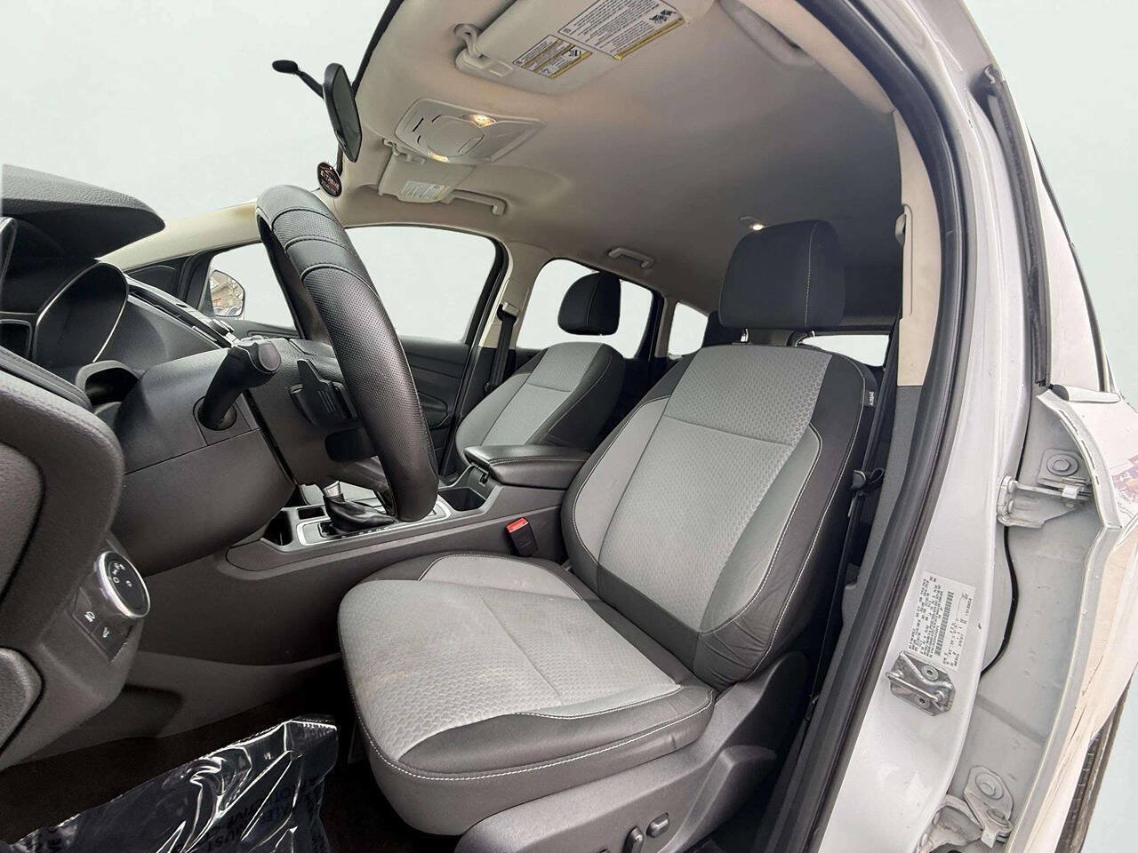 Used 2017 Ford Escape SE w/ SE Cold Weather Package AWD/4WD image 20