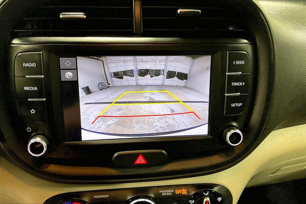 Used 2025 Kia Soul LX w/ LX Technology Package FWD image 27