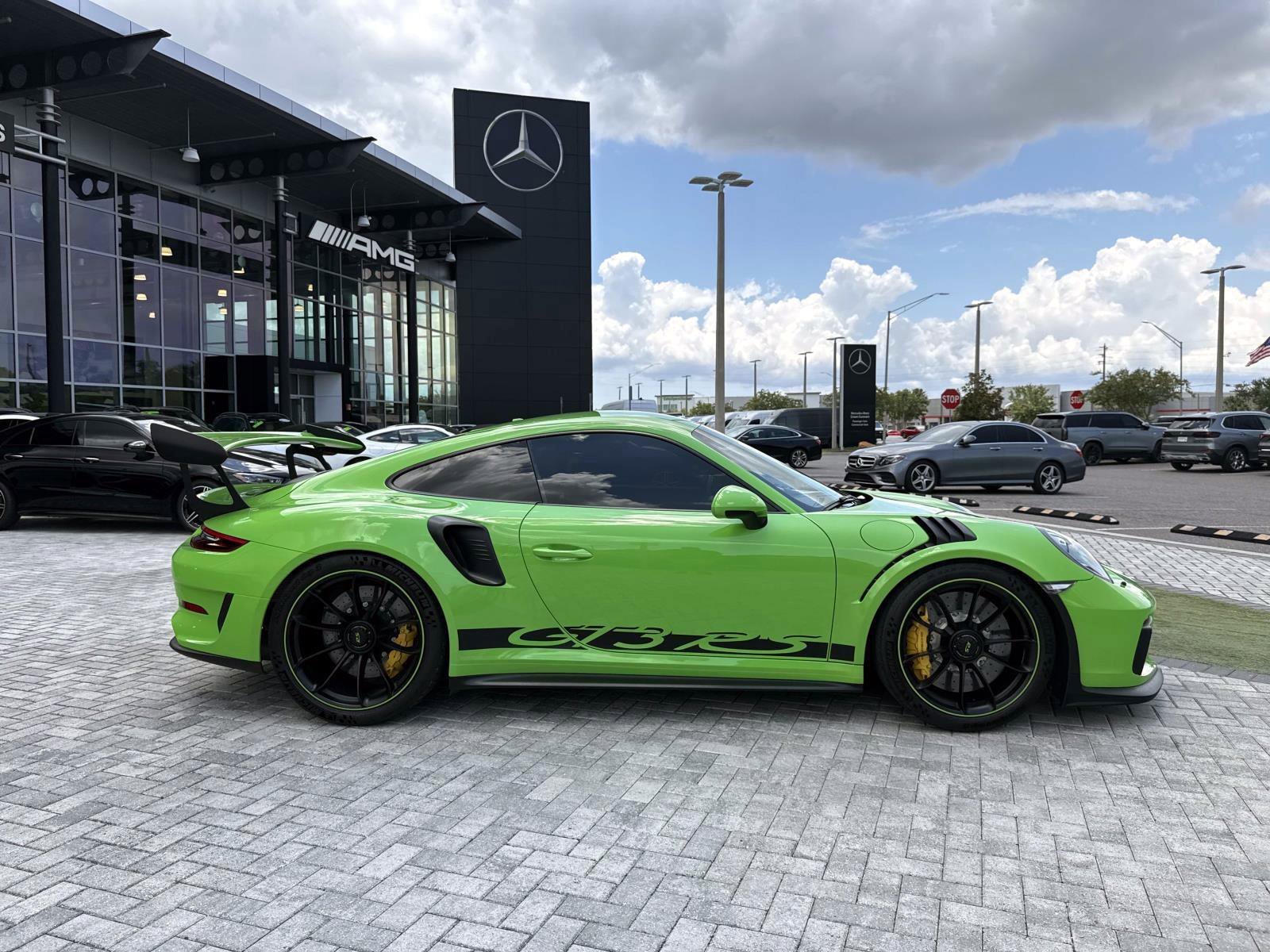 Used 2019 Porsche 911 GT3 RS RWD image 5