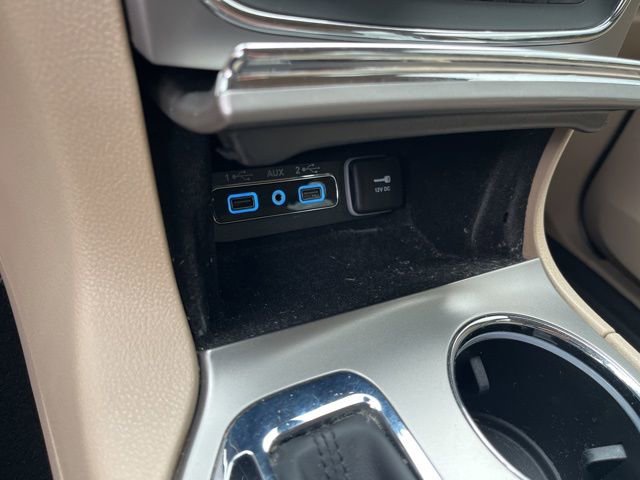 Used 2021 Jeep Grand Cherokee Laredo image 26