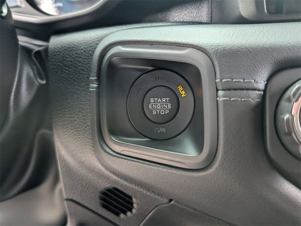 Certified 2024 Jeep Wrangler Sahara w/ Technology Group image 25