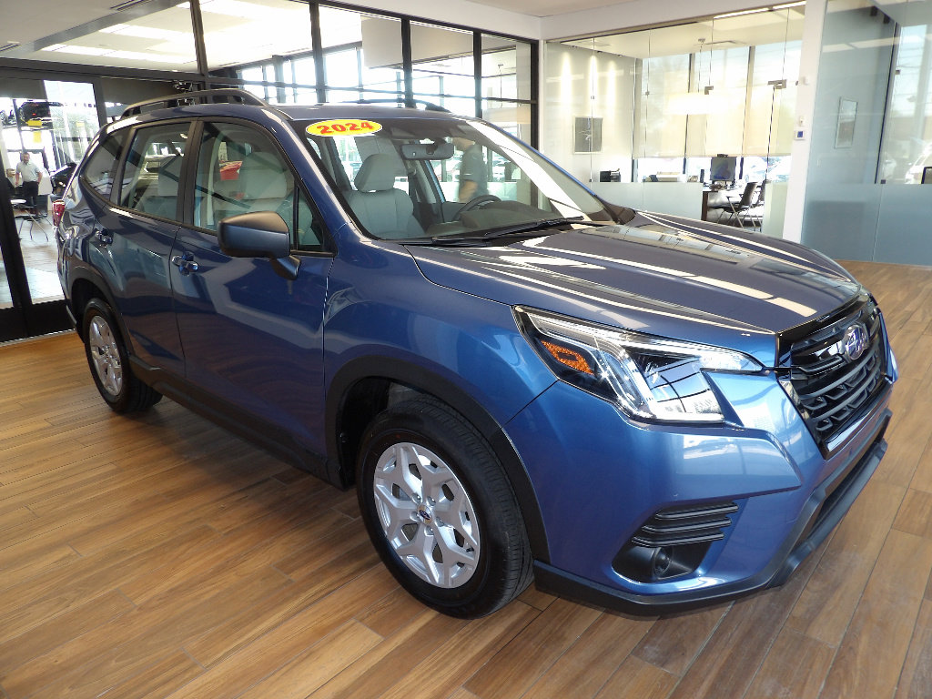 Used 2024 Subaru Forester AWD/4WD image 3